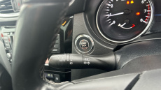 Nissan Qashqai 1.3 DiG-T N-Motion 5dr Petrol Hatchback